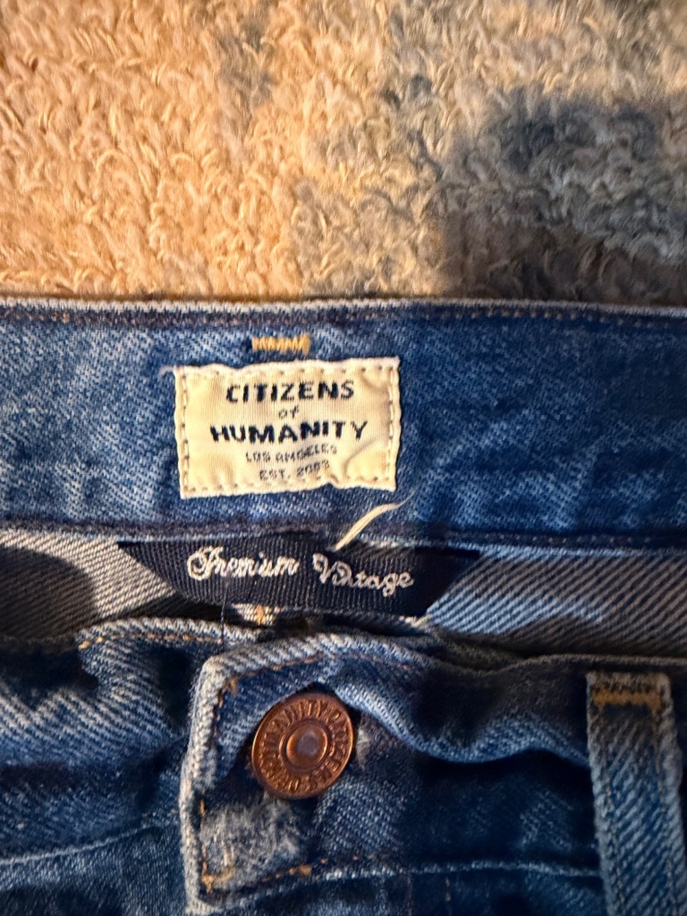 The citizens of Humanity Estella High Rise Ankle Flare Jean. - Picture 7 of 10